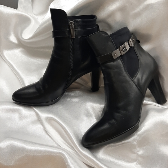 Aquatalia by Marvin K Royal Weatherproof Leather Bootie SIZE 8 Black - Picture 7 of 7